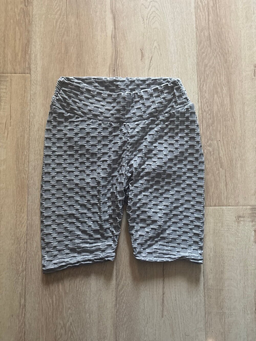 Workout shorts size s/m gray scrunch